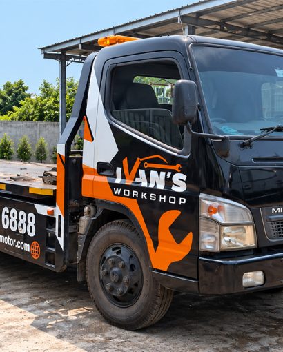 B 9226 UIA (IVAN'S MOTOR) 01